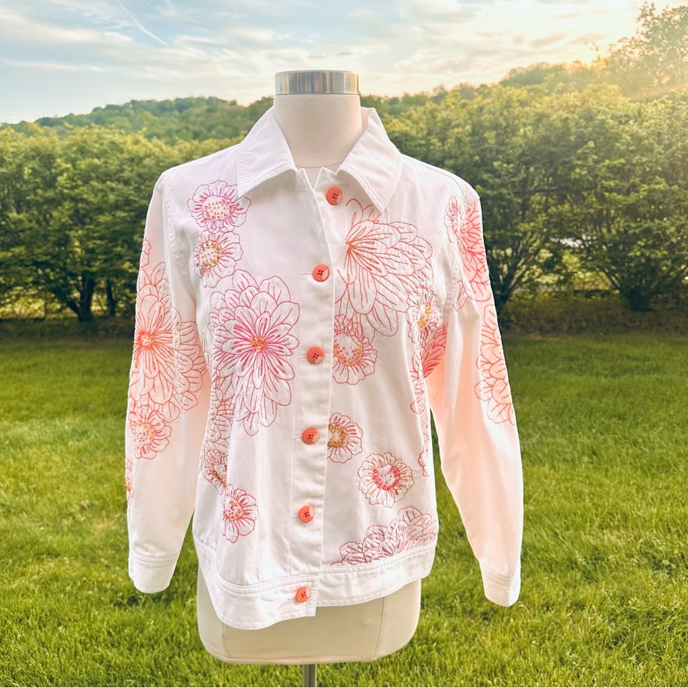 Draper’s & Damon’s white embroidered jean jacket